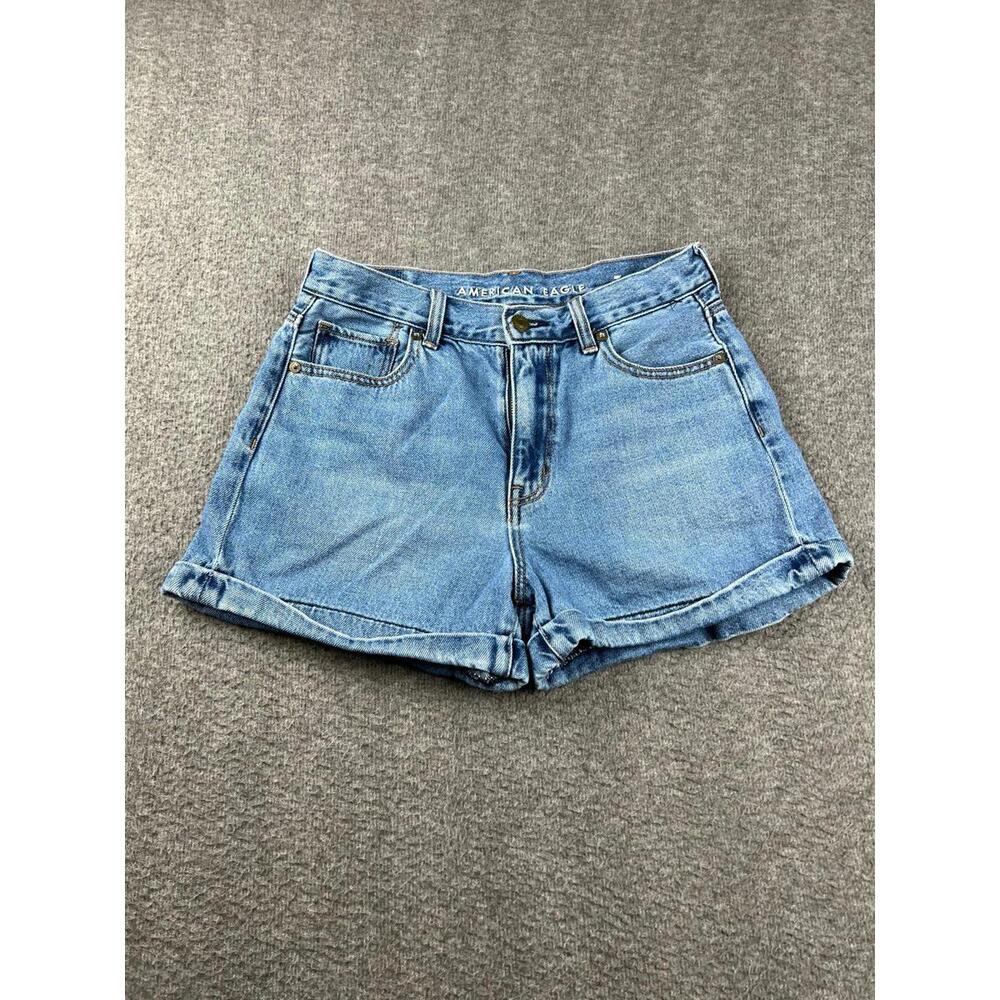 American Eagle Light Wash Denim Shorts Size 4